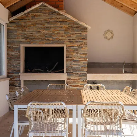 Villa Sion Peaceful With Private Pool And Stunning Mountain View