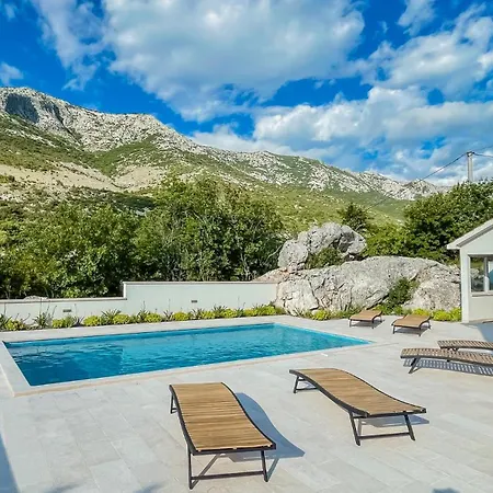 Sion Peaceful With Private Pool And Stunning Mountain View