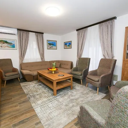 Villa Sion Peaceful With Private Pool And Stunning Mountain View